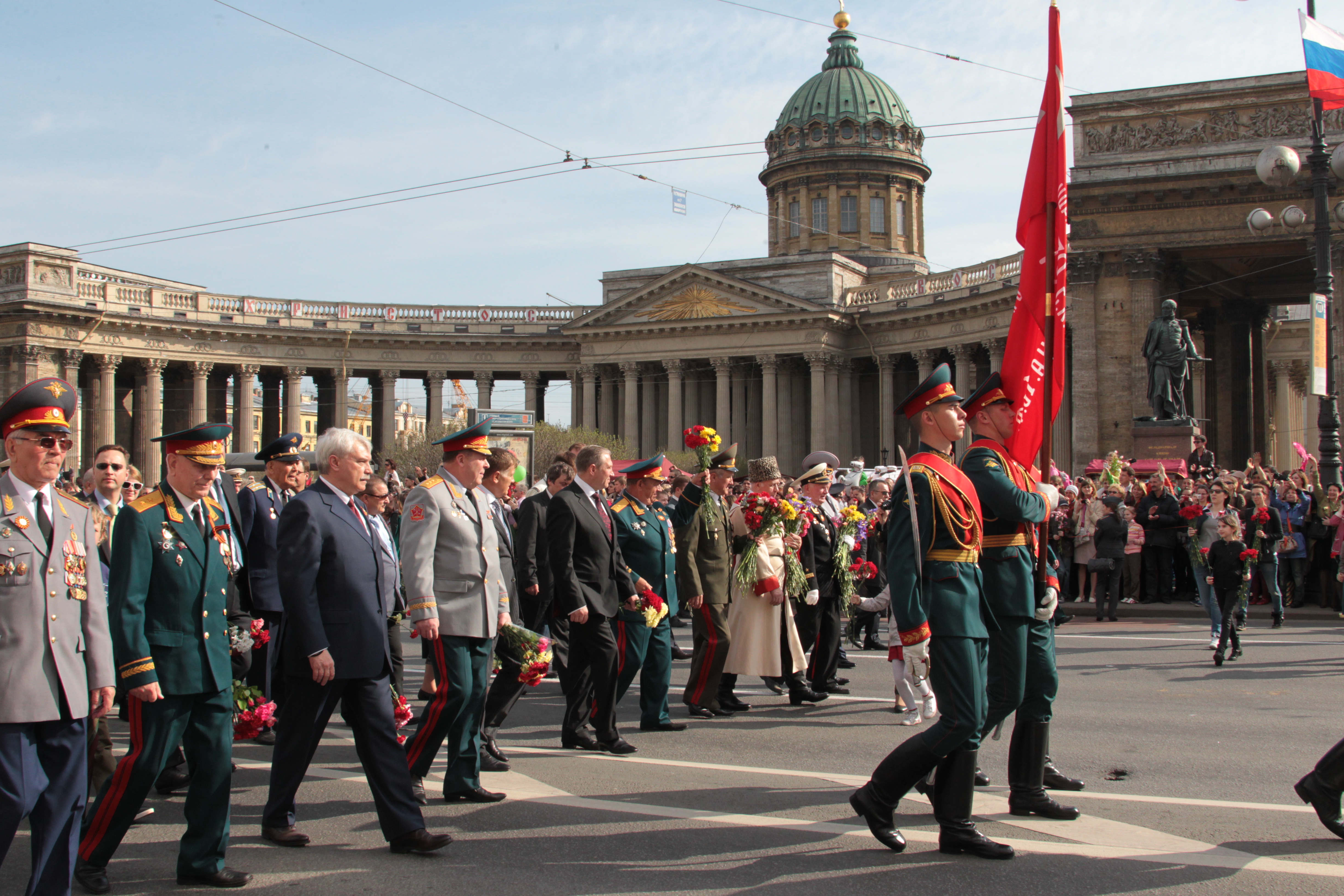 Парад 9 мая спб. День Победы Санкт Петербург. Парад 9 мая в Санкт-Петербурге. Празднование дня Победы. Парад 9 мая.